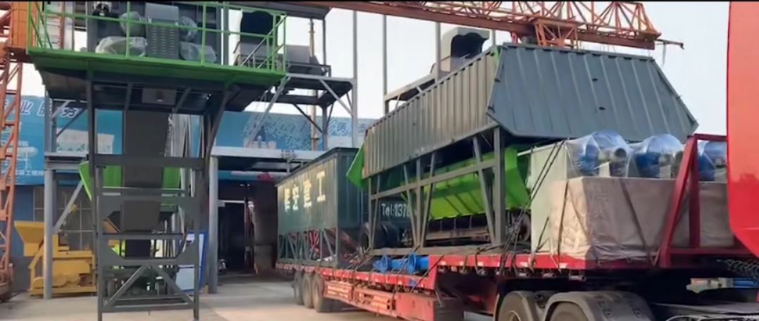 輝宏水泥倉發貨中 輝宏水泥倉發貨中